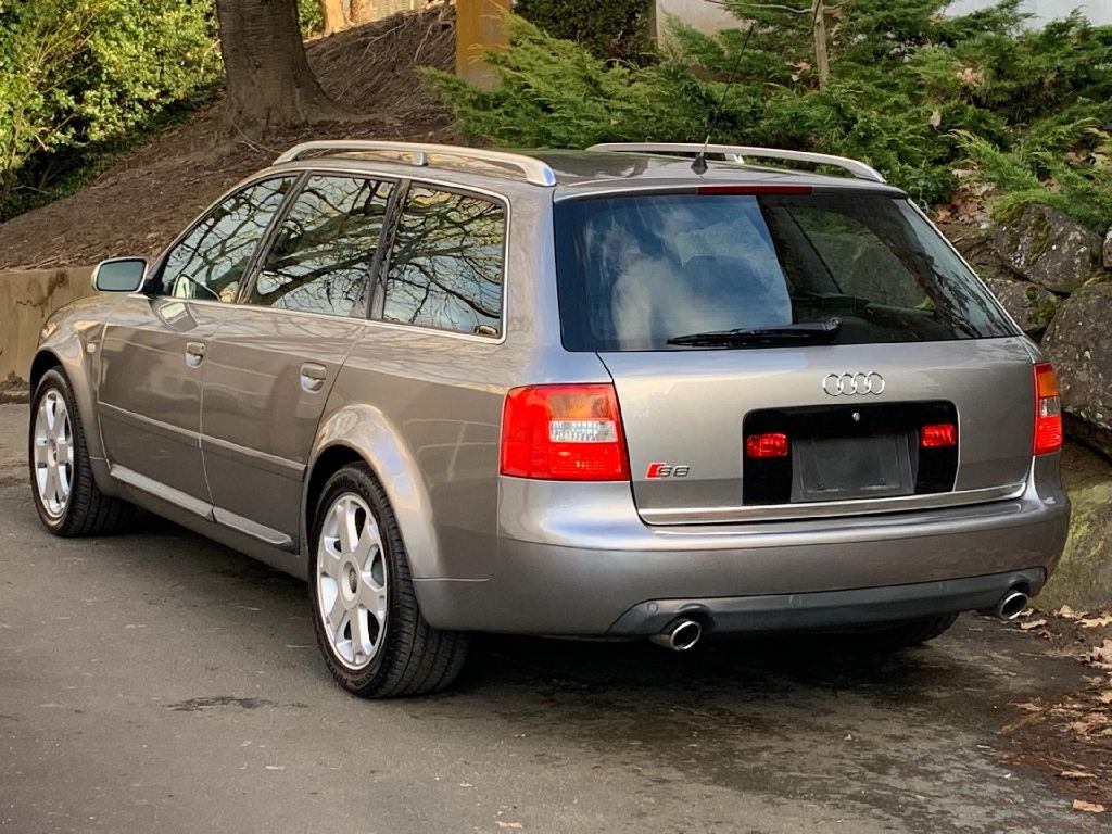 2002 Audi S6 Image 3