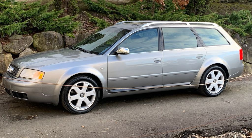 2002 Audi S6 Image 6