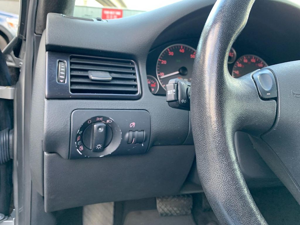 2002 Audi S6 Image 18