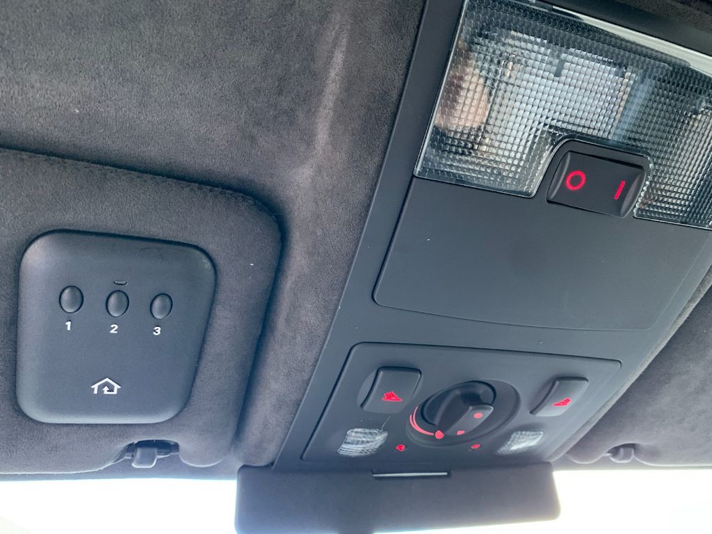 2002 Audi S6 Image 19