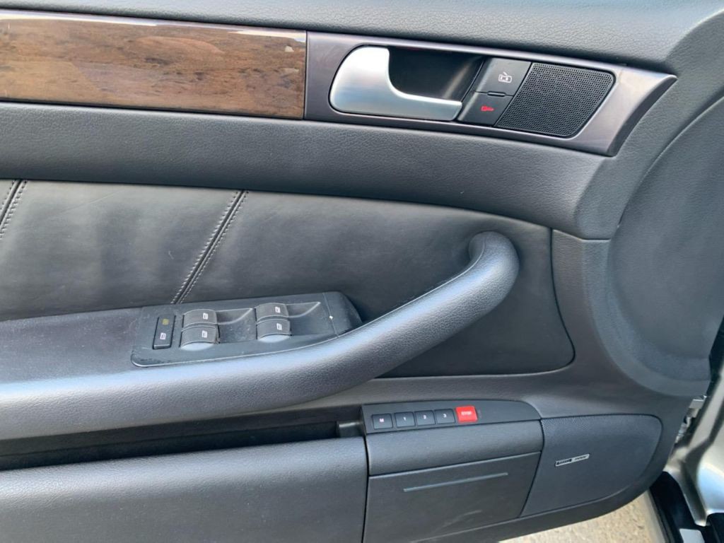 2002 Audi S6 Image 21