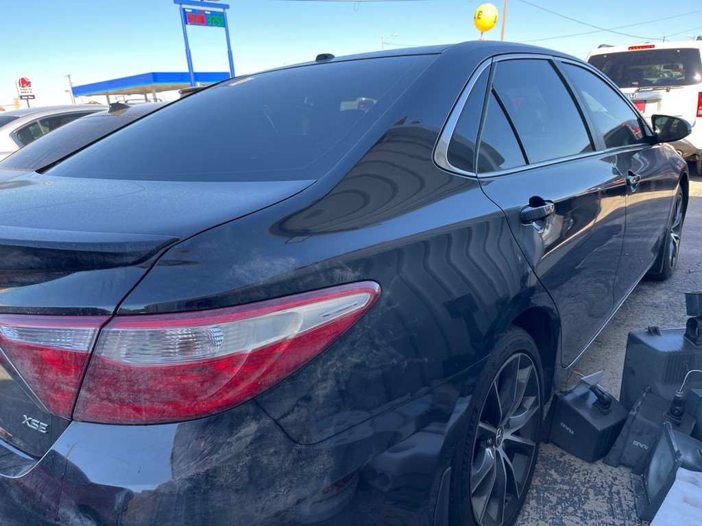 2015 Toyota Camry Image 3