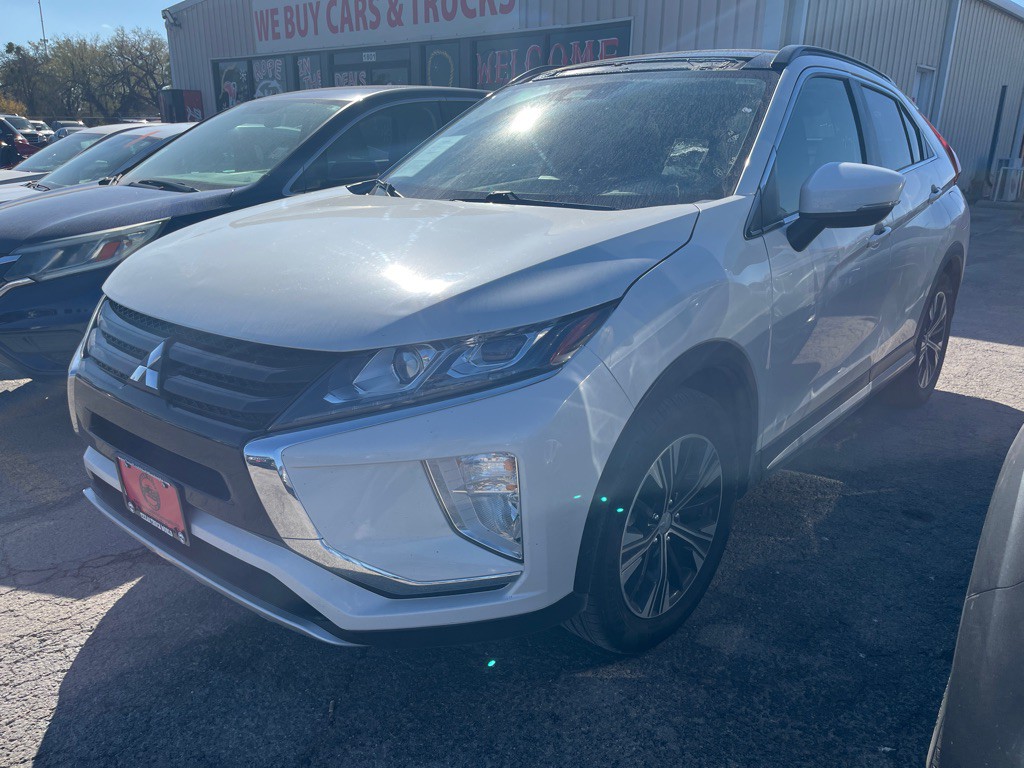 2020 Mitsubishi Eclipse Image 1