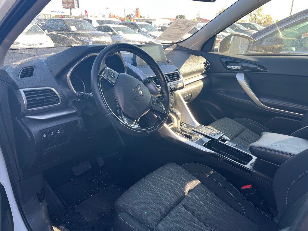 2020 Mitsubishi Eclipse Image 5