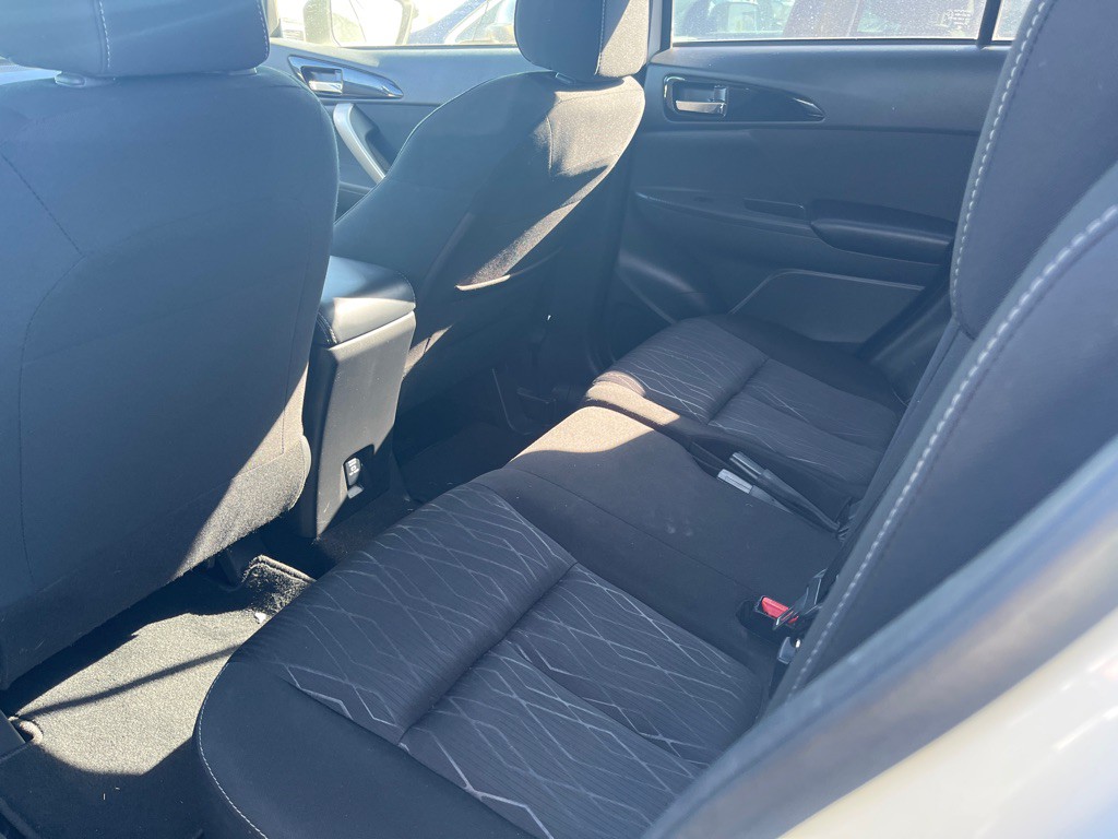 2020 Mitsubishi Eclipse Image 10