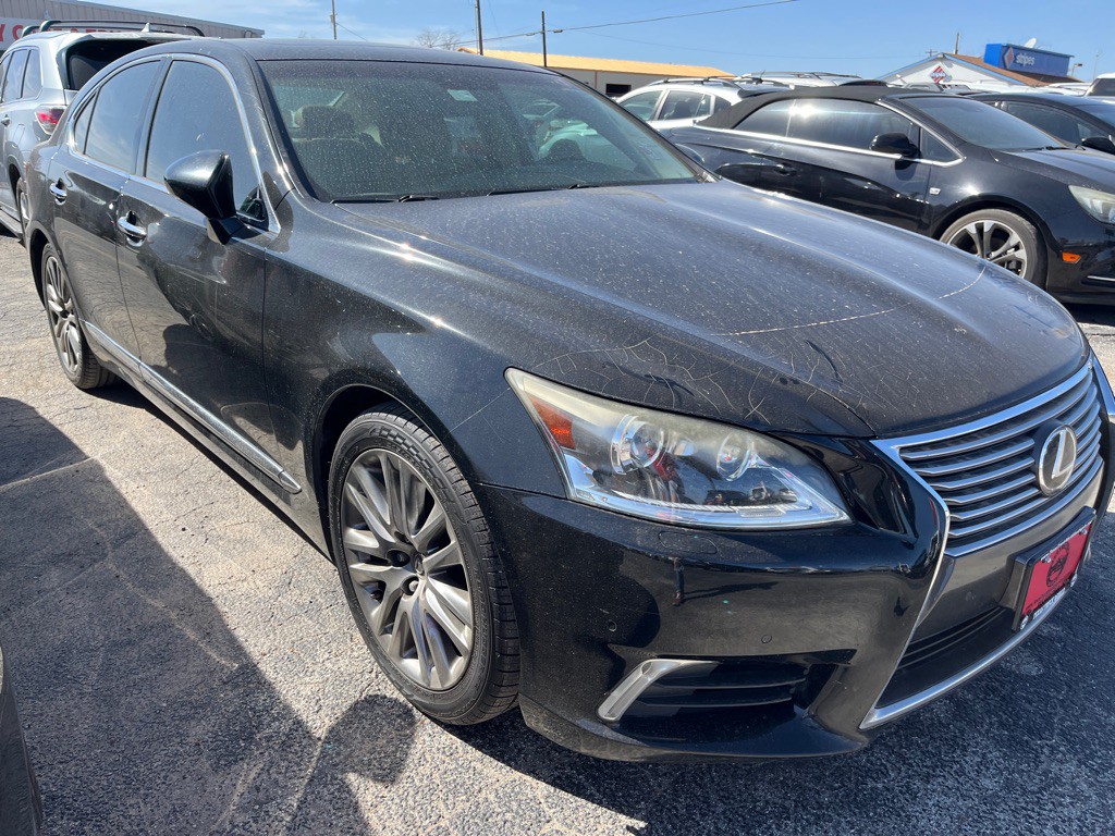 2014 Lexus LS Image 2