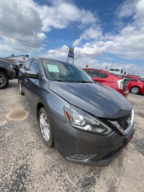 2018 Nissan Sentra Image 2