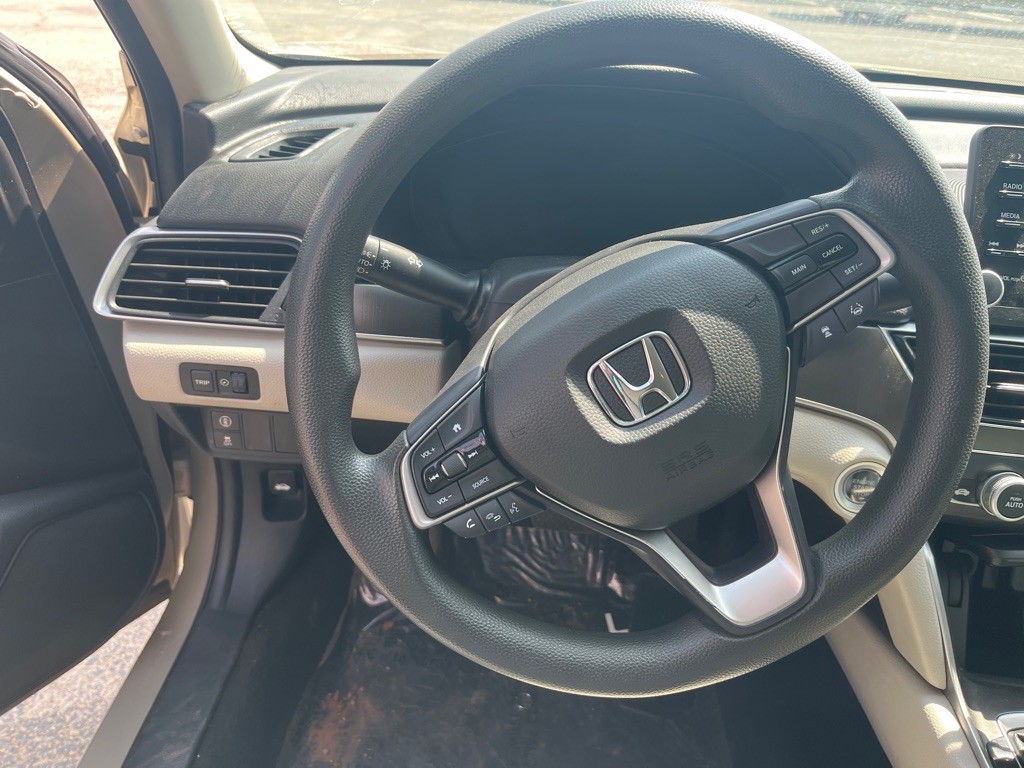 2019 Honda Accord Image 7