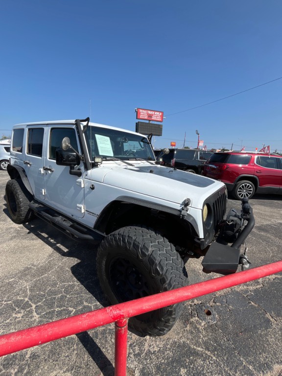 2014 Jeep Wrangler Unlimited Image 2