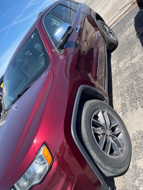 2017 Jeep Grand Cherokee Image 2