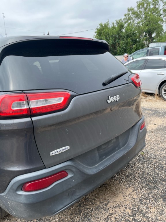 2015 Jeep Cherokee Image 8