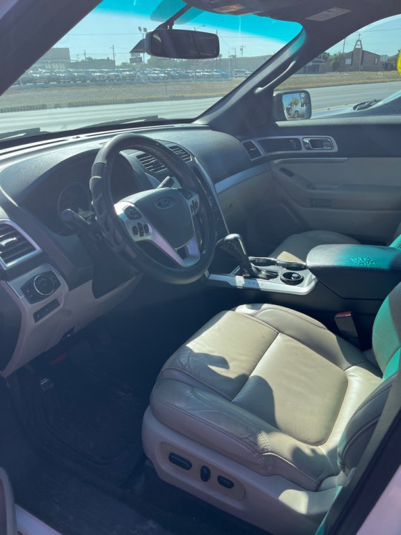 2015 Ford Explorer Image 5