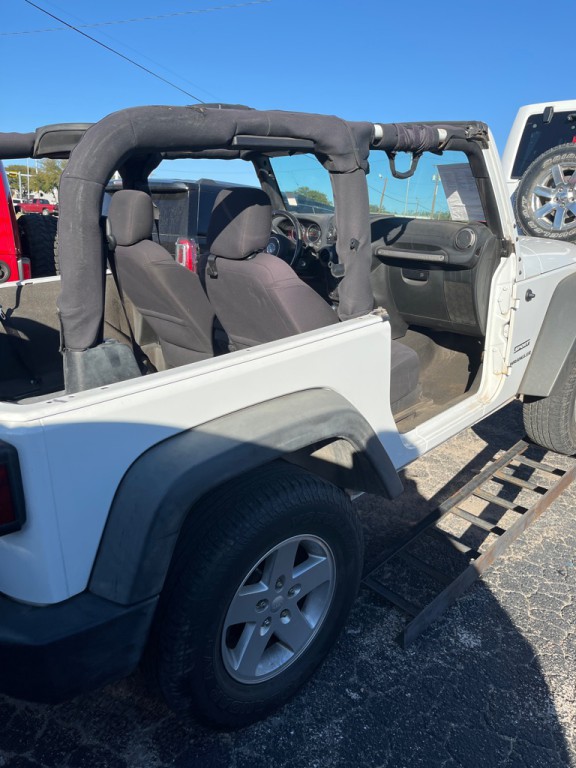 2016 Jeep Wrangler Image 11