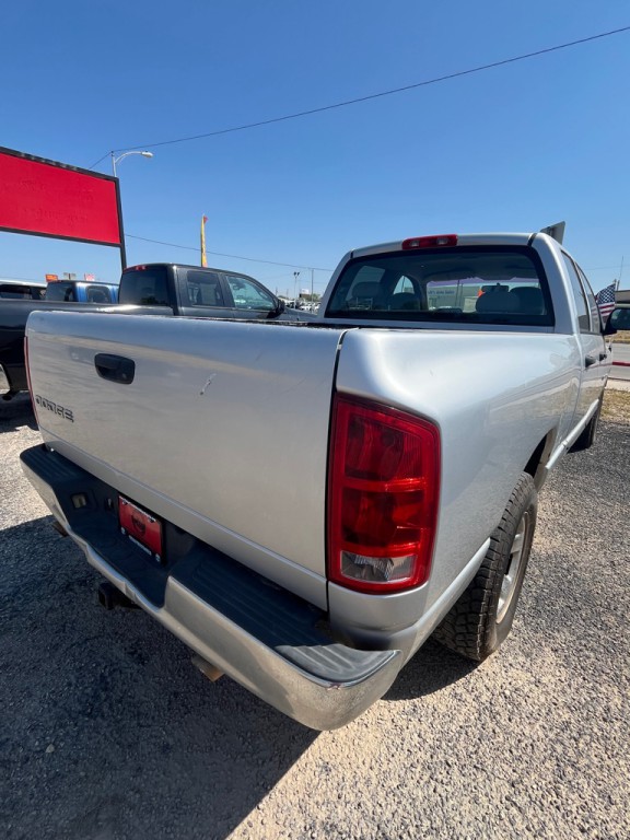 2004 Dodge Ram 1500 Image 3