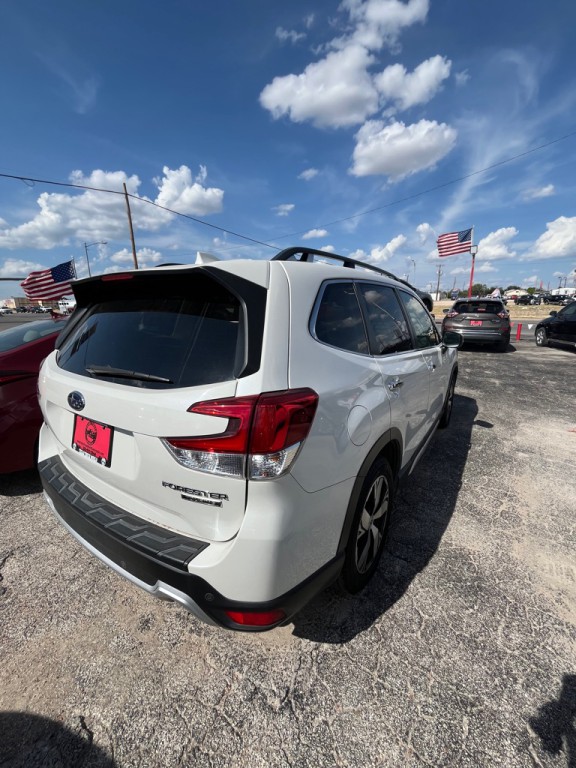 2019 Subaru Forester Image 3