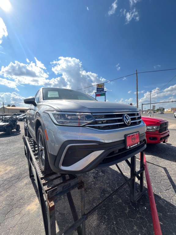 2022 Volkswagen Tiguan Image 2