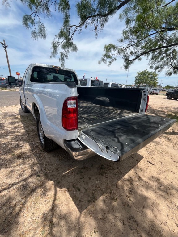 2015 Ford F-250 Image 4