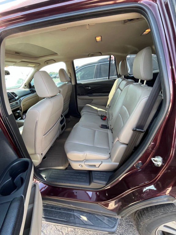 2017 Honda Pilot Image 8