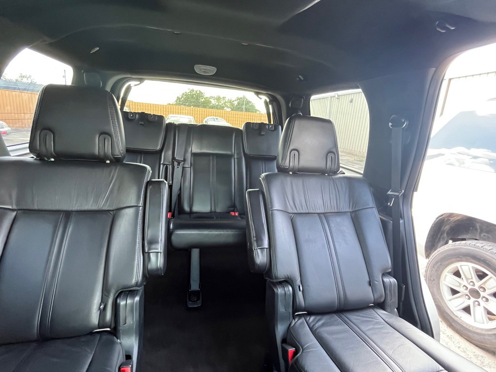 2016 Lincoln Navigator Image 10