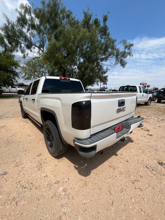 2018 GMC Sierra Image 3