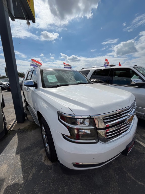 2015 Chevrolet Tahoe Image 2