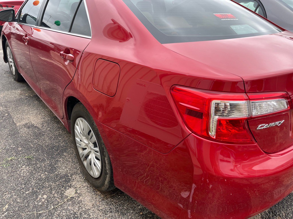 2013 Toyota Camry Image 4