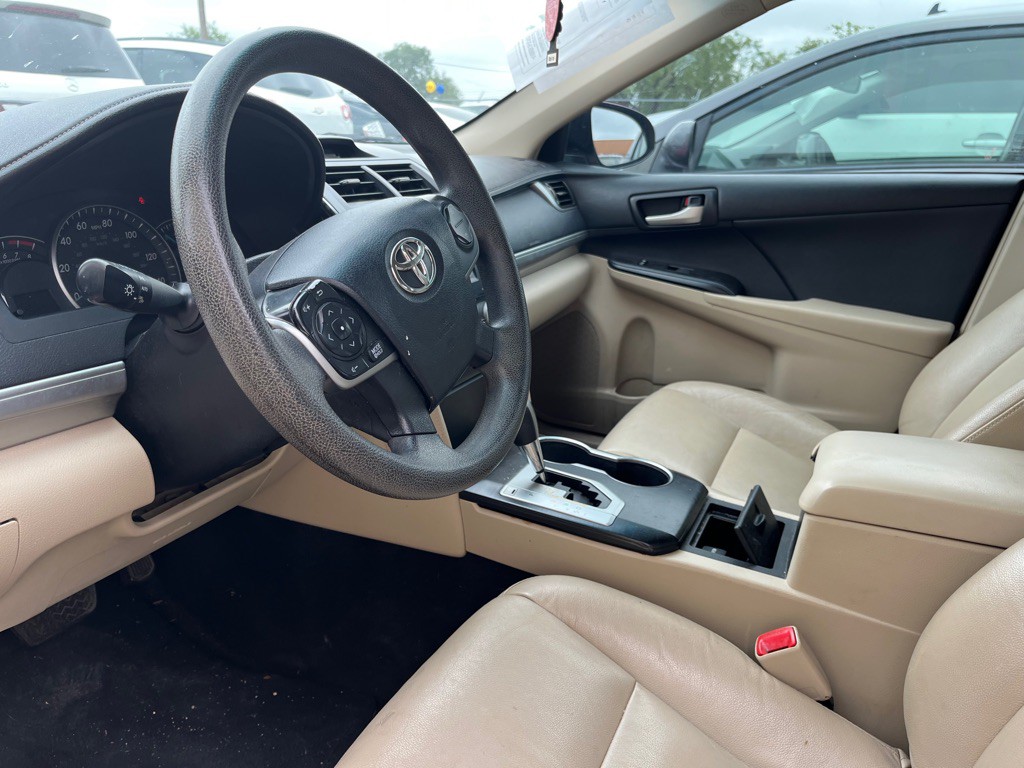 2013 Toyota Camry Image 5