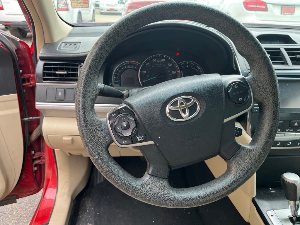 2013 Toyota Camry Image 6