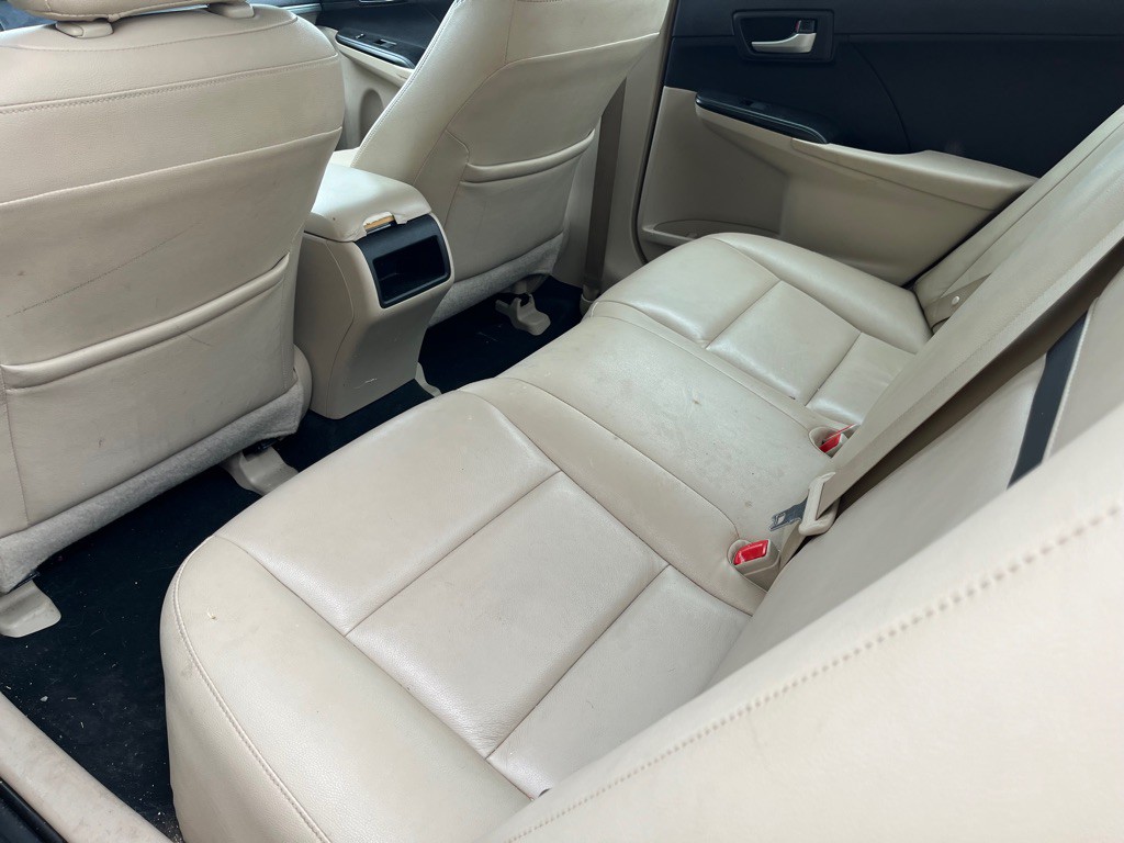 2013 Toyota Camry Image 8