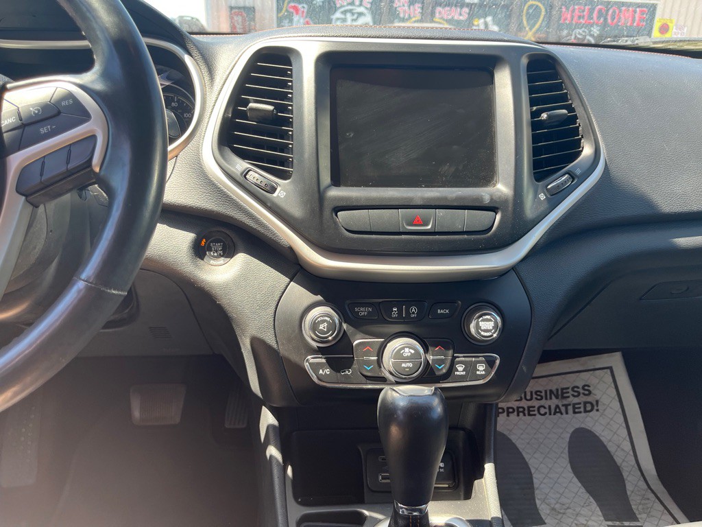 2015 Jeep Cherokee Image 7