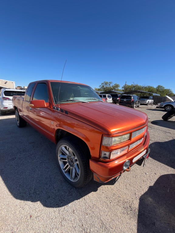 1995 Chevrolet C/K Image 2