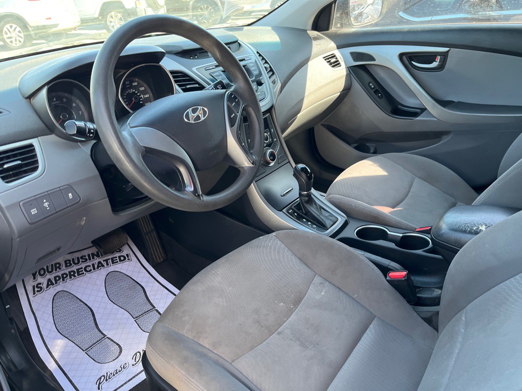 2016 Hyundai Elantra Image 5