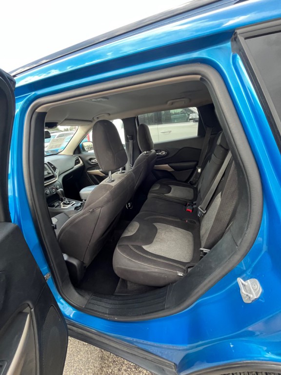 2018 Jeep Cherokee Image 8