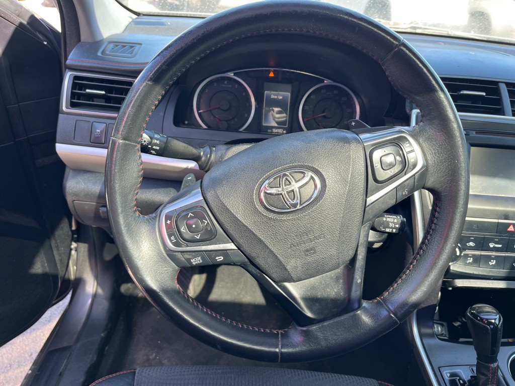 2016 Toyota Camry Image 6