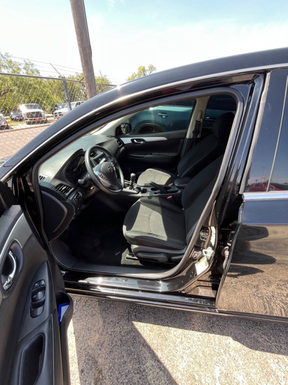 2019 Nissan Sentra Image 5