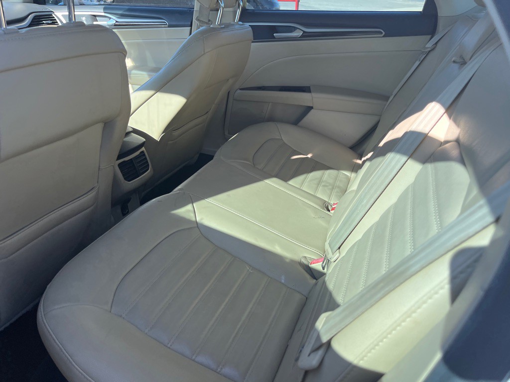 2013 Ford Fusion Image 18