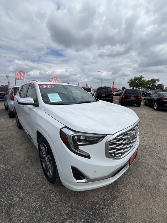 2019 GMC Terrain Image 2