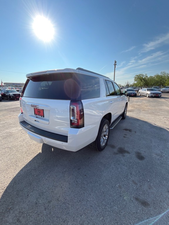 2017 GMC Yukon Image 3