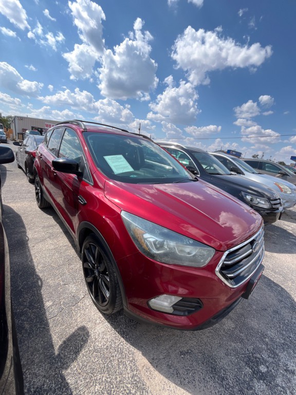 2017 Ford Escape Image 2
