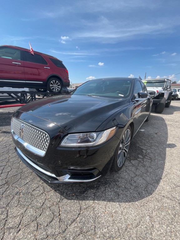 2019 Lincoln Continental Image 1