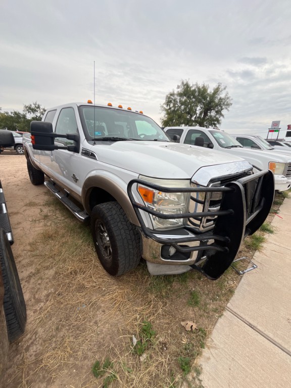2011 Ford F-350 Image 2