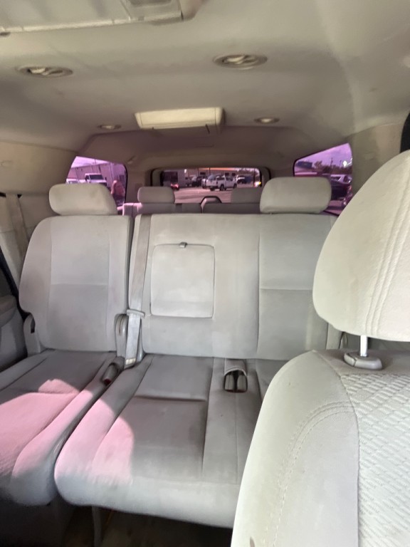 2014 Chevrolet Suburban Image 6