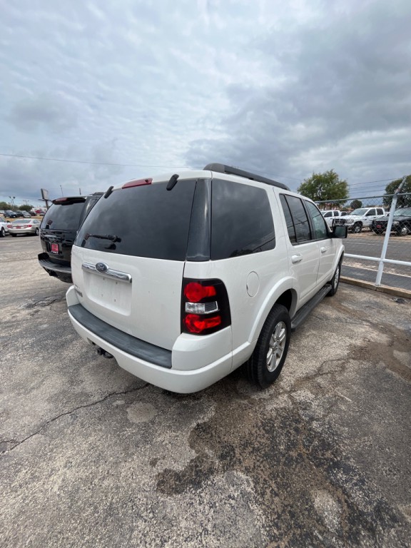 2010 Ford Explorer Image 3