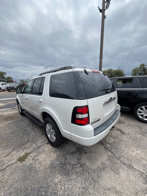 2010 Ford Explorer Image 4