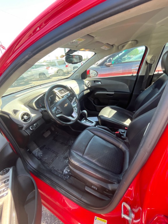 2017 Chevrolet Sonic Image 5
