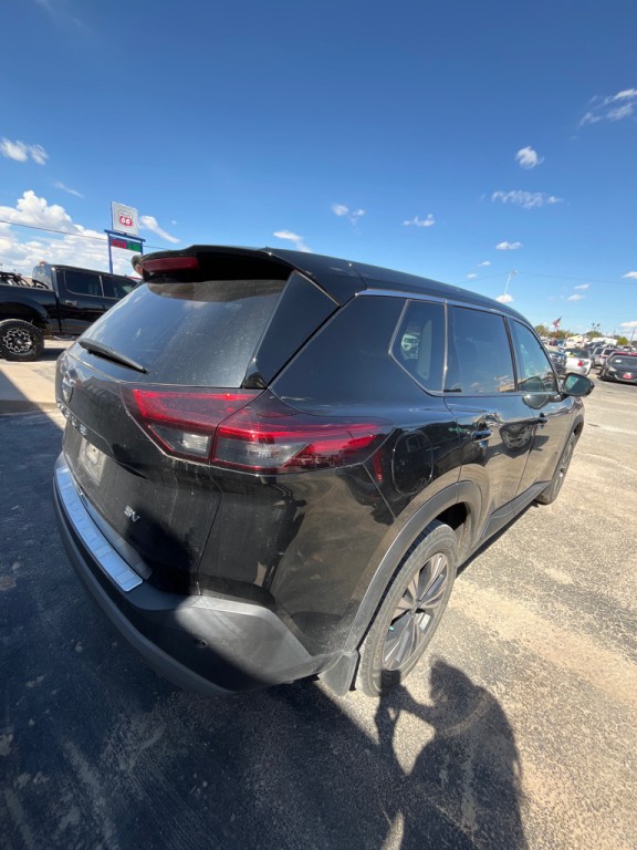 2021 Nissan Rogue Image 3