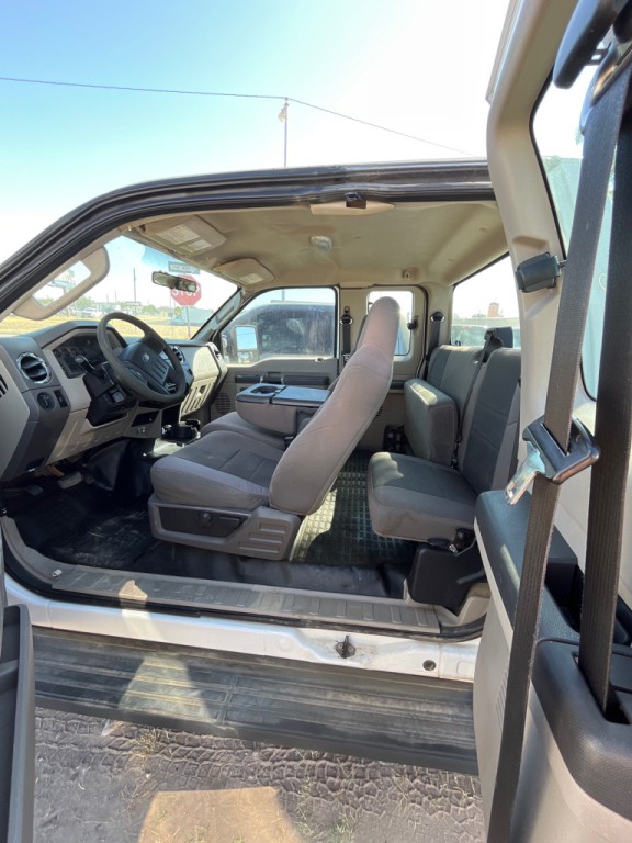 2009 Ford F-350 Image 7