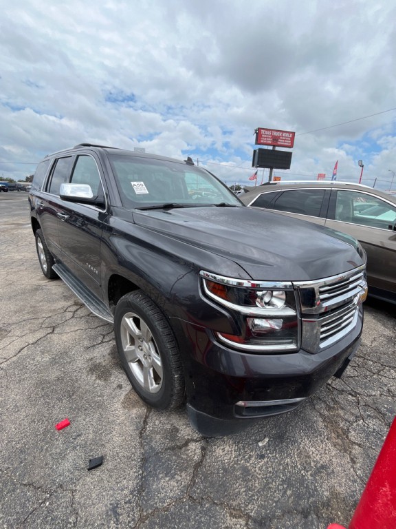 2016 Chevrolet Tahoe Image 2