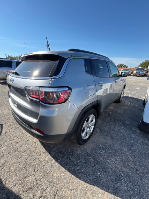 2017 Jeep Compass Image 3