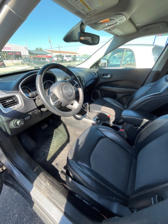 2017 Jeep Compass Image 5
